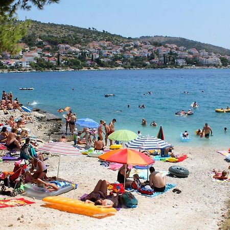 Apartments By The Sea Mavarstica, Ciovo - 12696 Trogir Ngoại thất bức ảnh