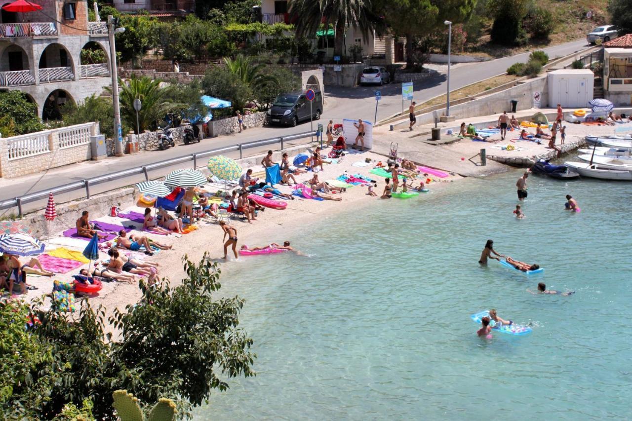 Apartments By The Sea Mavarstica, Ciovo - 12696 Trogir Ngoại thất bức ảnh