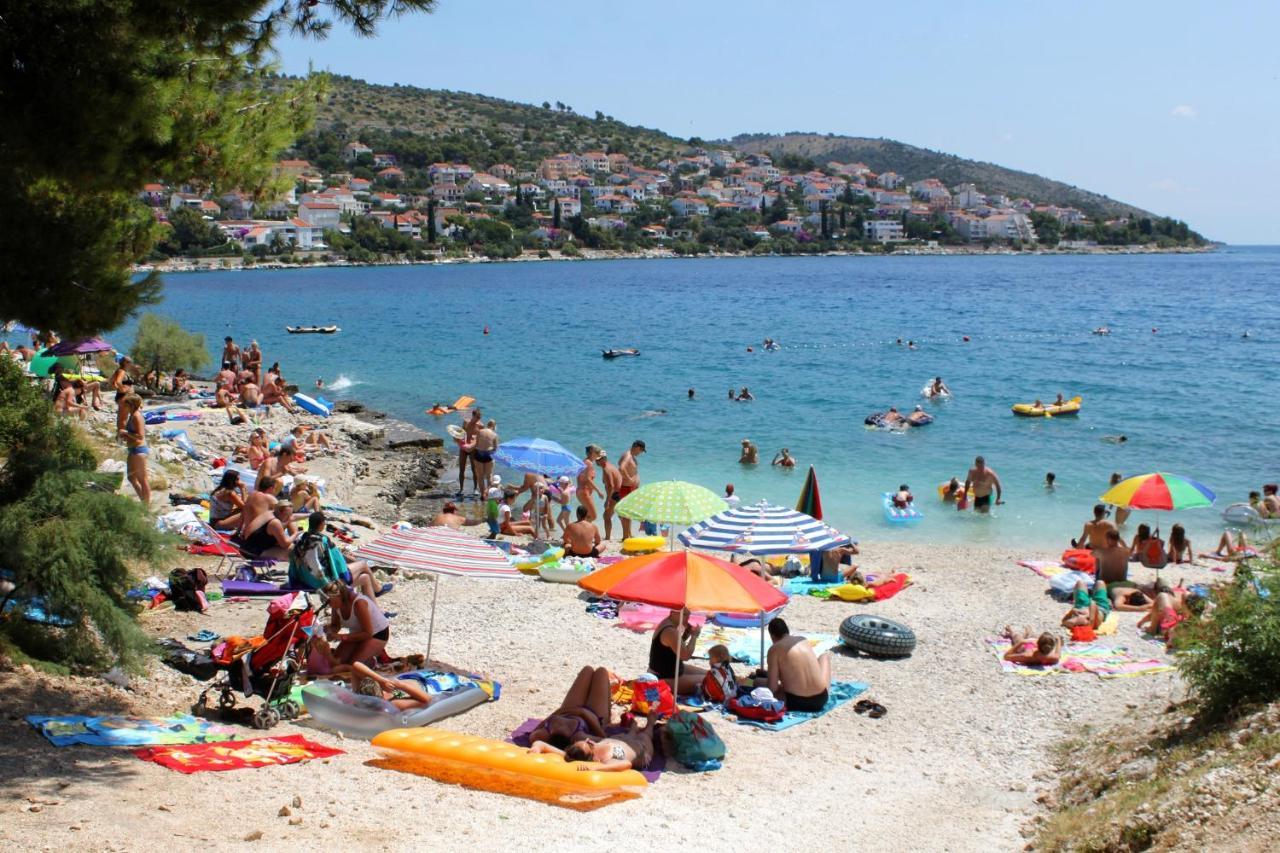 Apartments By The Sea Mavarstica, Ciovo - 12696 Trogir Ngoại thất bức ảnh