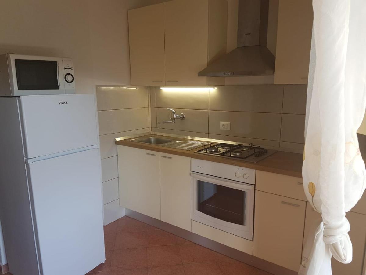 Apartments By The Sea Mavarstica, Ciovo - 12696 Trogir Ngoại thất bức ảnh
